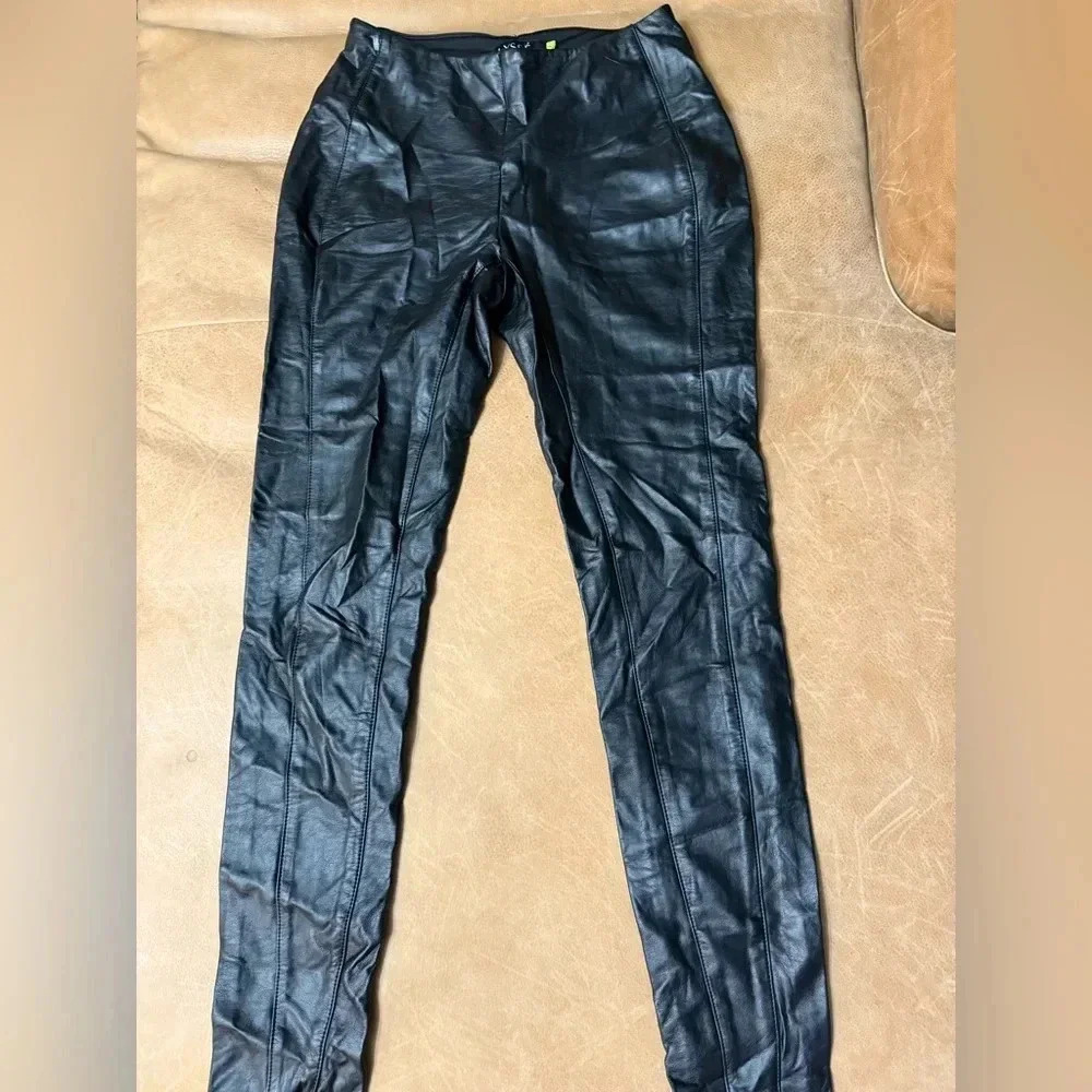 Lysse Women's Black Vegan Faux Leather Skinny Leggings Pants Size Small - Picture 2 of 8